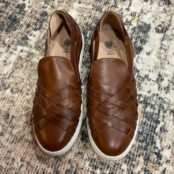 Shoes - G.C. Shoes Woven Brown Leather Slip On Women’s Size 9